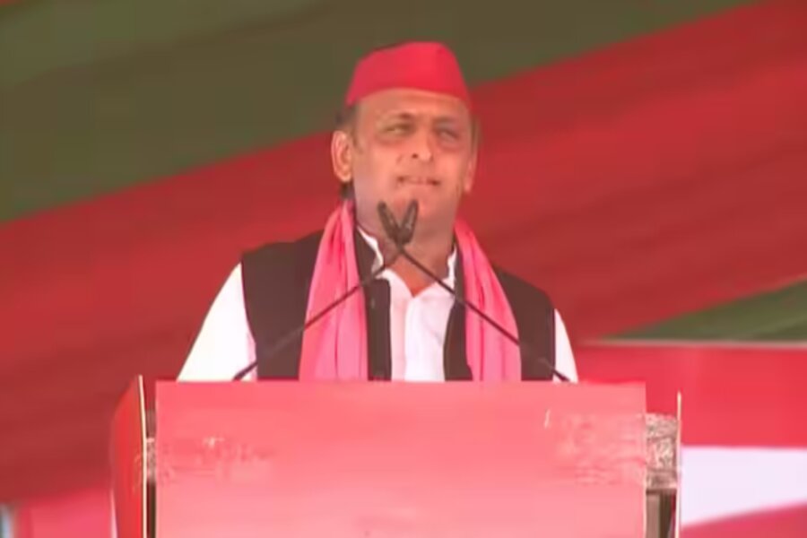 Akhilesh takes a jibe at BJP and BSP in Ghazipur, says they are in collusion