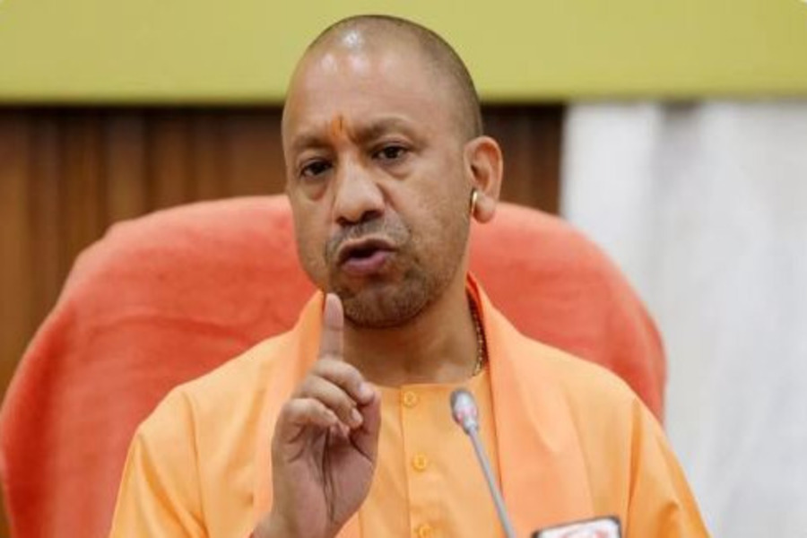 UP CM Adityanath strict on negligence of officers, Order given to submit report